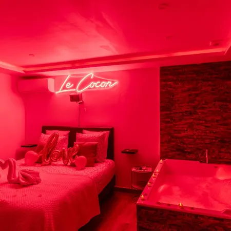 Appartamento Le Cocon- Jacuzzi & Sauna Prives By Sweetdreams