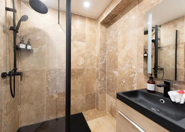 Le Cocon- Jacuzzi & Sauna Prives By Sweetdreams Apartment Le Cannet
