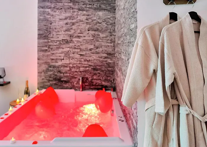 Apartment Le Cocon- Jacuzzi & Sauna Prives By Sweetdreams *
