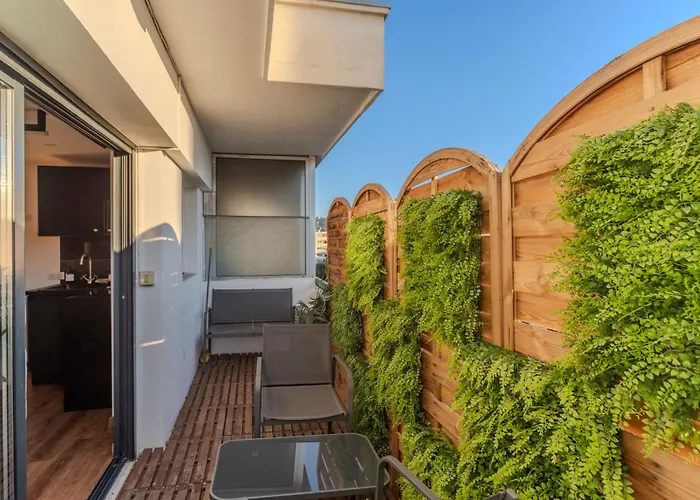 Le Cocon- Jacuzzi & Sauna Prives By Sweetdreams Apartment *